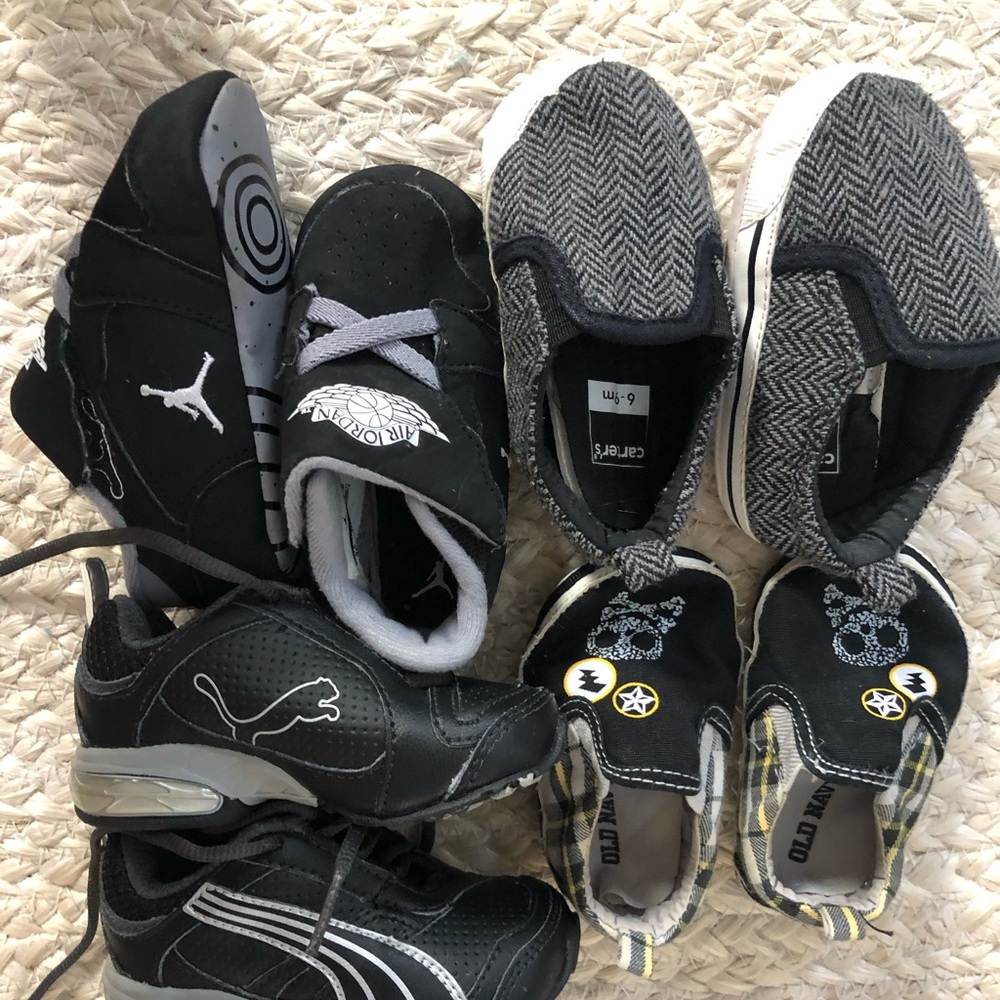 Baby boys size 3/4 shoes